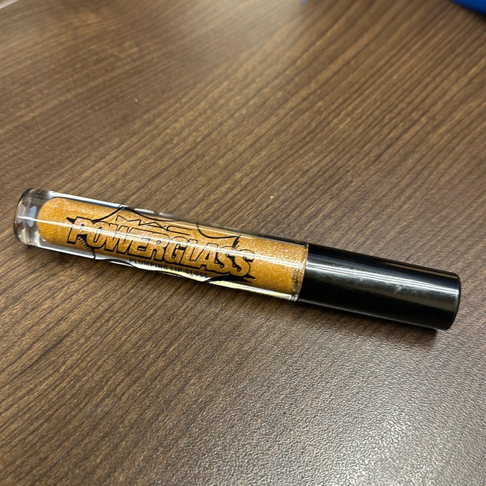 Brand New Mac Powerglass Plumping lip gloss